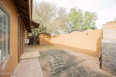 7513 N 61st Avenue, Glendale, AZ 85301 - Photo 22