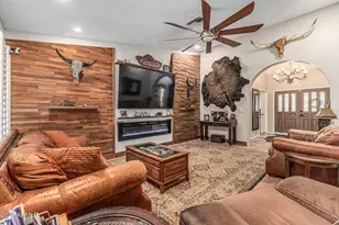 1426 N Spire Ct, Chandler, AZ 85224 - Photo 1