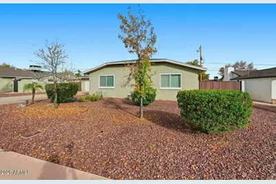 2934 E Shangri La Road, Phoenix, AZ 85028 - Photo 10