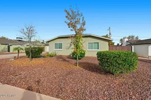2934 E Shangri La Rd, Phoenix, AZ 85028 - Photo 10