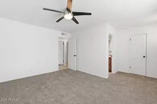 2934 E Shangri La Rd, Phoenix, AZ 85028 - Photo 32