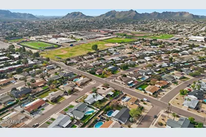 2934 E Shangri La Road, Phoenix, AZ 85028 - Photo 8