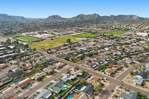 2934 E Shangri La Rd, Phoenix, AZ 85028 - Photo 8