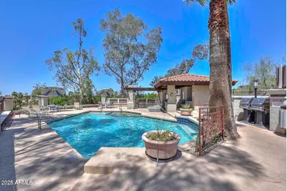 7557 N Dreamy Draw Drive #240, Phoenix, AZ 85020 - Photo 12