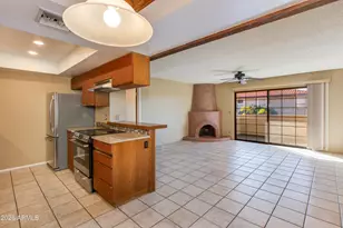 7557 N Dreamy Draw Dr, Phoenix, AZ 85020 - Photo 22