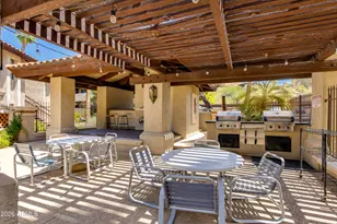 7557 N Dreamy Draw Dr, Phoenix, AZ 85020 - Photo 44