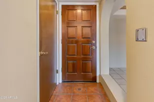 7557 N Dreamy Draw Dr, Phoenix, AZ 85020 - Photo 14