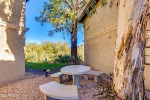 7557 N Dreamy Draw Dr, Phoenix, AZ 85020 - Photo 36