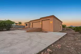 3120 W Hidden Valley Rd, Phoenix, AZ 85086 - Photo 2