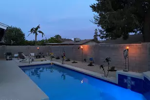 3915 E Windrose Dr, Phoenix, AZ 85032 - Photo 2