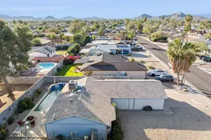 3915 E Windrose Dr, Phoenix, AZ 85032 - Photo 32