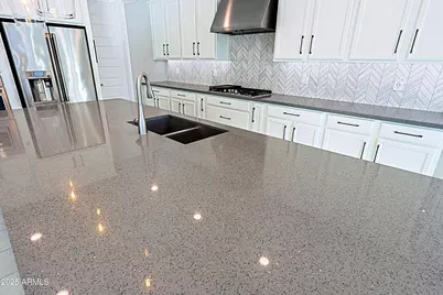 7453 W Maya Way, Peoria, AZ 85383 - Photo 8