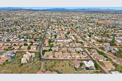 2707 E Gelding Drive #34, Phoenix, AZ 85032 - Photo 12