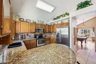 8362 W Michelle Dr, Peoria, AZ 85382 - Photo 16