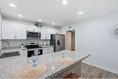 836 W Laguna Azul Avenue, Mesa, AZ 85210 - Photo 12