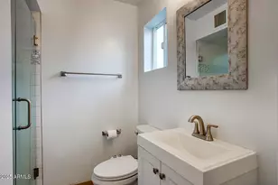 1320 E Palo Verde Dr, Phoenix, AZ 85014 - Photo 16