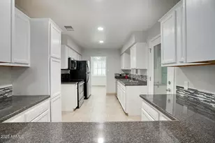 1320 E Palo Verde Dr, Phoenix, AZ 85014 - Photo 10