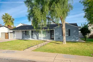 1320 E Palo Verde Dr, Phoenix, AZ 85014 - Photo 2