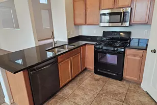 215 N 198th Dr, Buckeye, AZ 85326 - Photo 6