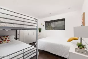 5002 N 38th Pl, Phoenix, AZ 85018 - Photo 16