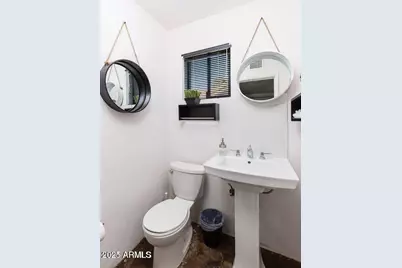 5002 N 38th Place, Phoenix, AZ 85018 - Photo 18