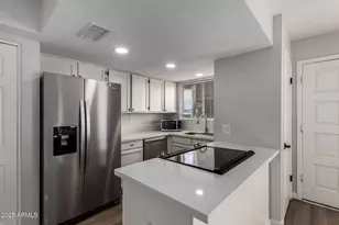 16225 N 30th St, Phoenix, AZ 85032 - Photo 4