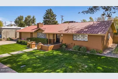 325 E Aepli Drive, Tempe, AZ 85282 - Photo 1