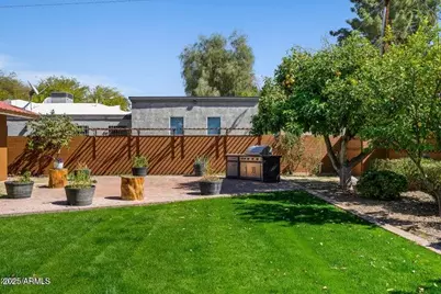 325 E Aepli Drive, Tempe, AZ 85282 - Photo 30