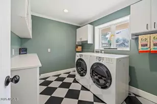 325 E Aepli Dr, Tempe, AZ 85282 - Photo 14