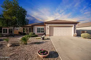 3828 E Peach Tree Dr, Chandler, AZ 85249 - Photo 2