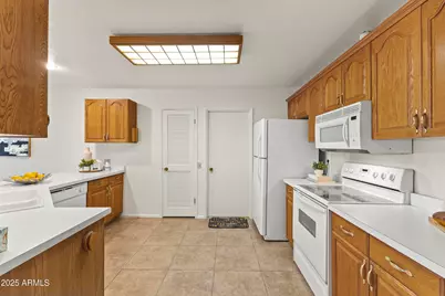 10307 W Sutters Gold Lane, Sun City, AZ 85351 - Photo 12