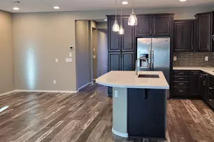 32273 N 127th Ln, Peoria, AZ 85383 - Photo 4