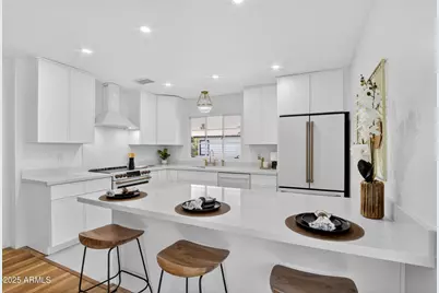 1426 S Grandview Drive, Tempe, AZ 85281 - Photo 2