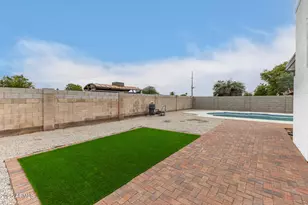 2011 N 51st Dr, Phoenix, AZ 85035 - Photo 26