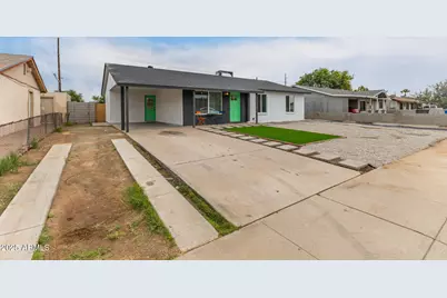 2011 N 51st Drive, Phoenix, AZ 85035 - Photo 1