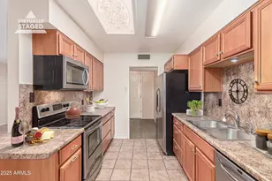 11811 N Desert Hills Dr W, Sun City, AZ 85351 - Photo 18