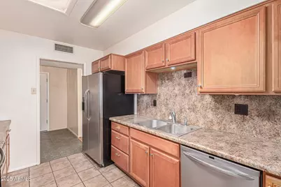 11811 N Desert Hills Drive W, Sun City, AZ 85351 - Photo 12