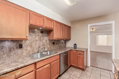 11811 N Desert Hills Drive W, Sun City, AZ 85351 - Photo 16