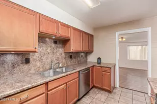 11811 N Desert Hills Dr W, Sun City, AZ 85351 - Photo 16