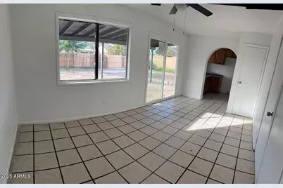 2830 N 55th Avenue, Phoenix, AZ 85035 - Photo 8