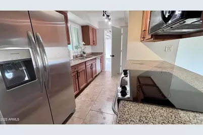 4031 W Denton Lane, Phoenix, AZ 85019 - Photo 6