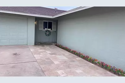 4031 W Denton Lane, Phoenix, AZ 85019 - Photo 2