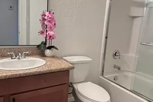 4031 W Denton Ln, Phoenix, AZ 85019 - Photo 8