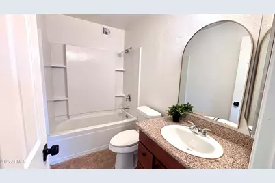 4031 W Denton Lane, Phoenix, AZ 85019 - Photo 8