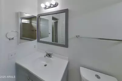 10221 W Turney Avenue, Phoenix, AZ 85037 - Photo 12