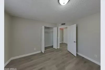 10221 W Turney Avenue, Phoenix, AZ 85037 - Photo 10