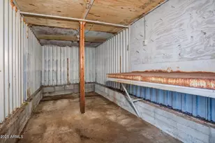 124 E Cairo Dr, Tempe, AZ 85282 - Photo 16