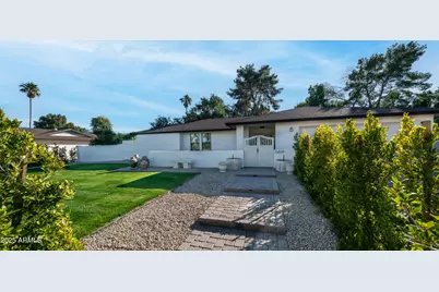 5819 E Ludlow Drive, Scottsdale, AZ 85254 - Photo 16