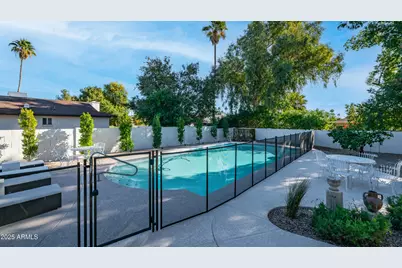 5819 E Ludlow Drive, Scottsdale, AZ 85254 - Photo 10