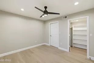 9990 N Scottsdale Rd, Paradise Valley, AZ 85253 - Photo 18